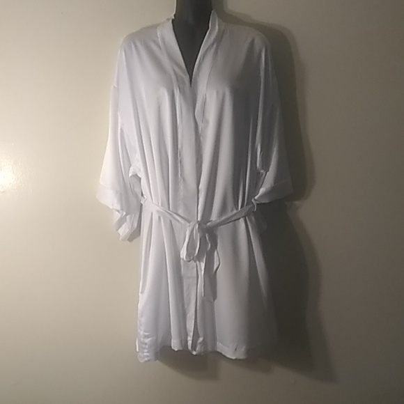 Victoria Secret Bride collection white short robe - Picture 3 of 7